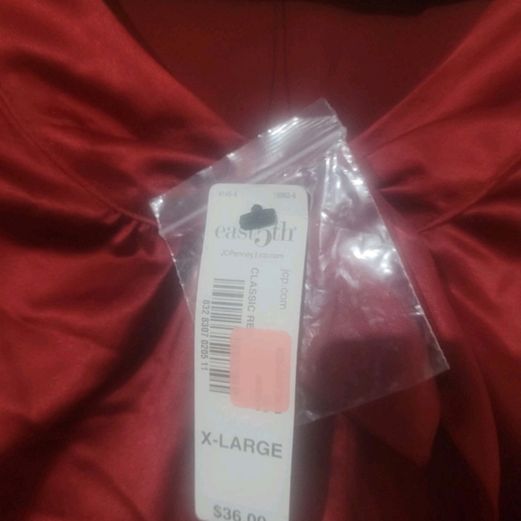 Elegant Red Women's Top - Picture 5 of 5